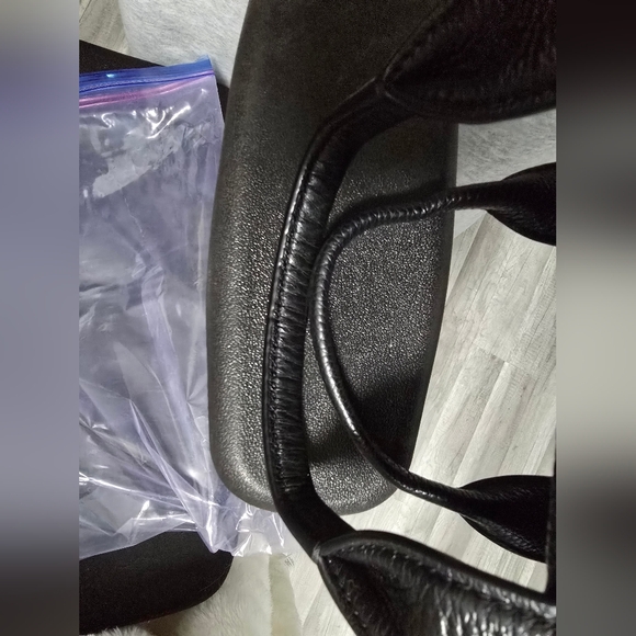 Marc Jacobs the Small Leather Tote Bag And Wallet Set - Picture 7 of 9